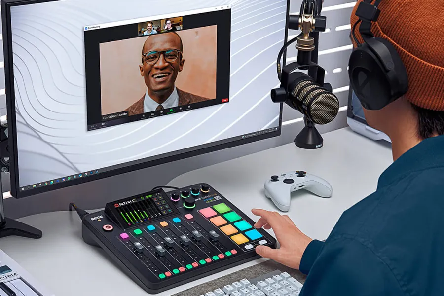 Studio produkcji podcastów Rode RODECaster Pro II